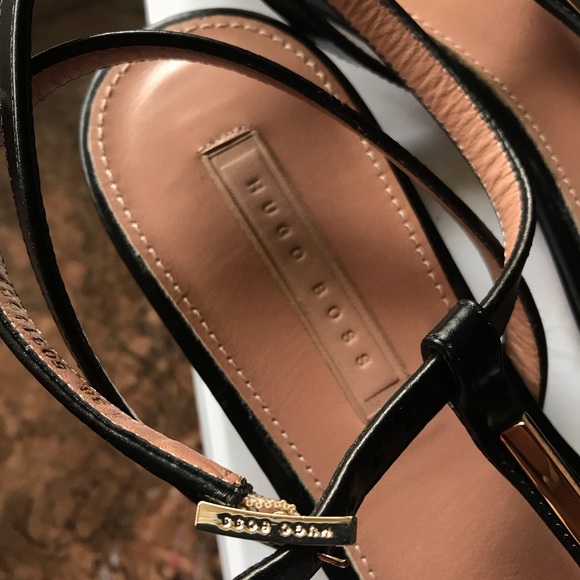 Hugo Boss Staple Sandal Flat - Picture 2 of 7